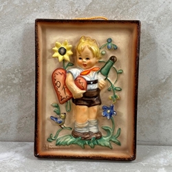 M.I. Hummel 168 Valentine Joy Plaque Tmk 3, Type 1