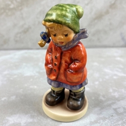 M.I. Hummel 2221 All Bundled Up, Tmk 8, Snowman Backstamp, Type 1