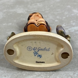 M.I. Hummel 111 3/0 Wayside Harmony Tmk 2(R), ©WG, Type 3, Base