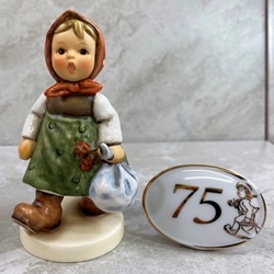 M.I. Hummel 561 Grandma's Girl 19/75 75th Anniversary Tmk 9