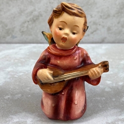 M.I. Hummel 214 D Angel Kneeling, Angel Serenade Tmk 2