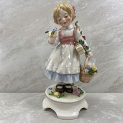 Goebel Figurine, Blumenkinder, Lore 11-259-19, 288 of 2,000, Tmk 5