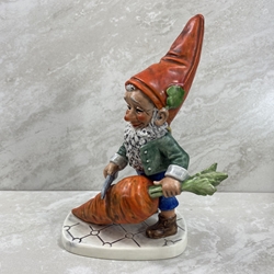 Goebel Figurines, Co-Boys, Well 501 Robby, Tmk 4
