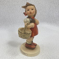 M.I. Hummel 96 Little Shopper, Double Crown, Tmk 1