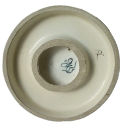 M.I. Hummel 85. Serenade, Fingers Up, Double Crown, Tmk 1