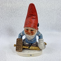 Goebel Figurines, Co-Boys, 17 528 17 Gil, Tmk 6