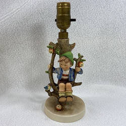 M.I. Hummel 230 Apple Tree Boy, Table Lamp Tmk 2