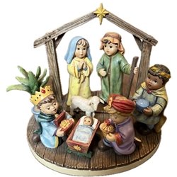 Danbury Mint, M.I. Hummel Figurine — O Holy Night