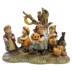 Danbury Mint, M.I. Hummel Figurine — Trick or Treat