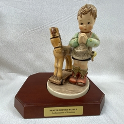 M.I. Hummel 20/II Prayer Before Battle, Ambassadors Of Freedom, Limited Edition 0026 of 3,000, Tmk 8