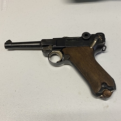 Luger P08 DWM  (Deutsche Waffen- und Munitionsfabriken) 9MM 1812